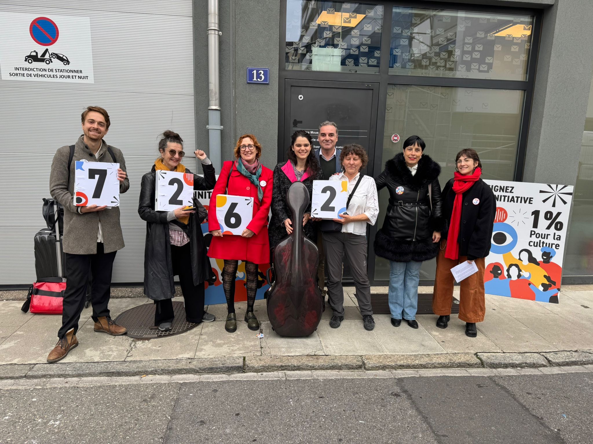 Dépôt des signatures - Photo 1